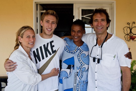 GLO Good team with the Rwanda community